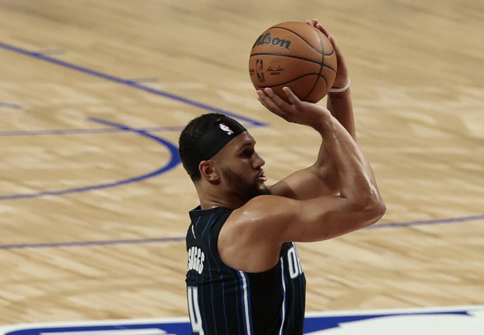 Los Magic aplastan a los Cavs y reabren la serie