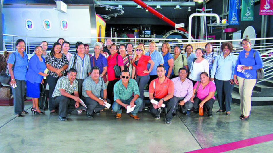 Docentes se capacitan en Explora