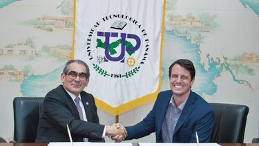 Cervecería Nacional y UTP firman acuerdo de colaboración