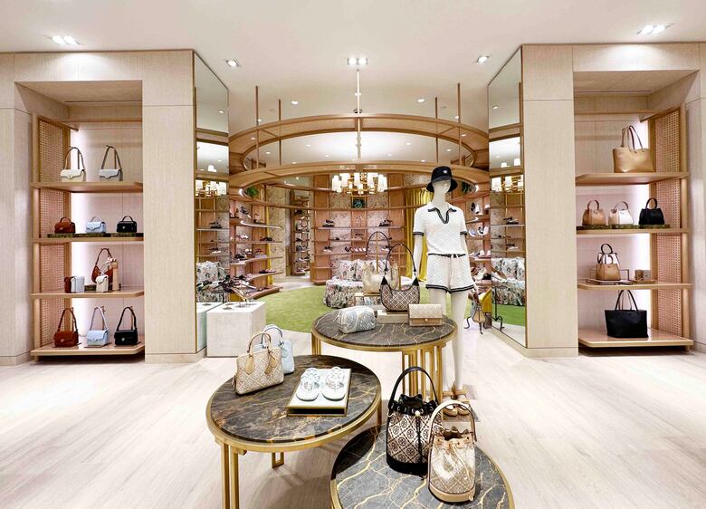 Tory Burch regresa renovada a Multiplaza
