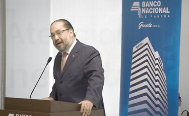 Fitch mejora calificación local de Banco Nacional