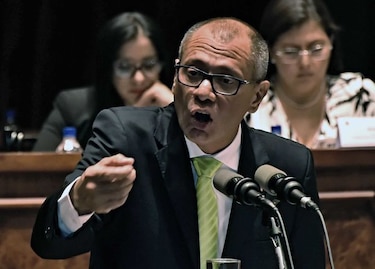 Acusan a vicepresidente Glas y otras 17 personas por presunta corrupción en Ecuador