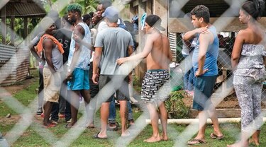 Caravana de migrantes zarpa de Bajo Chiquito