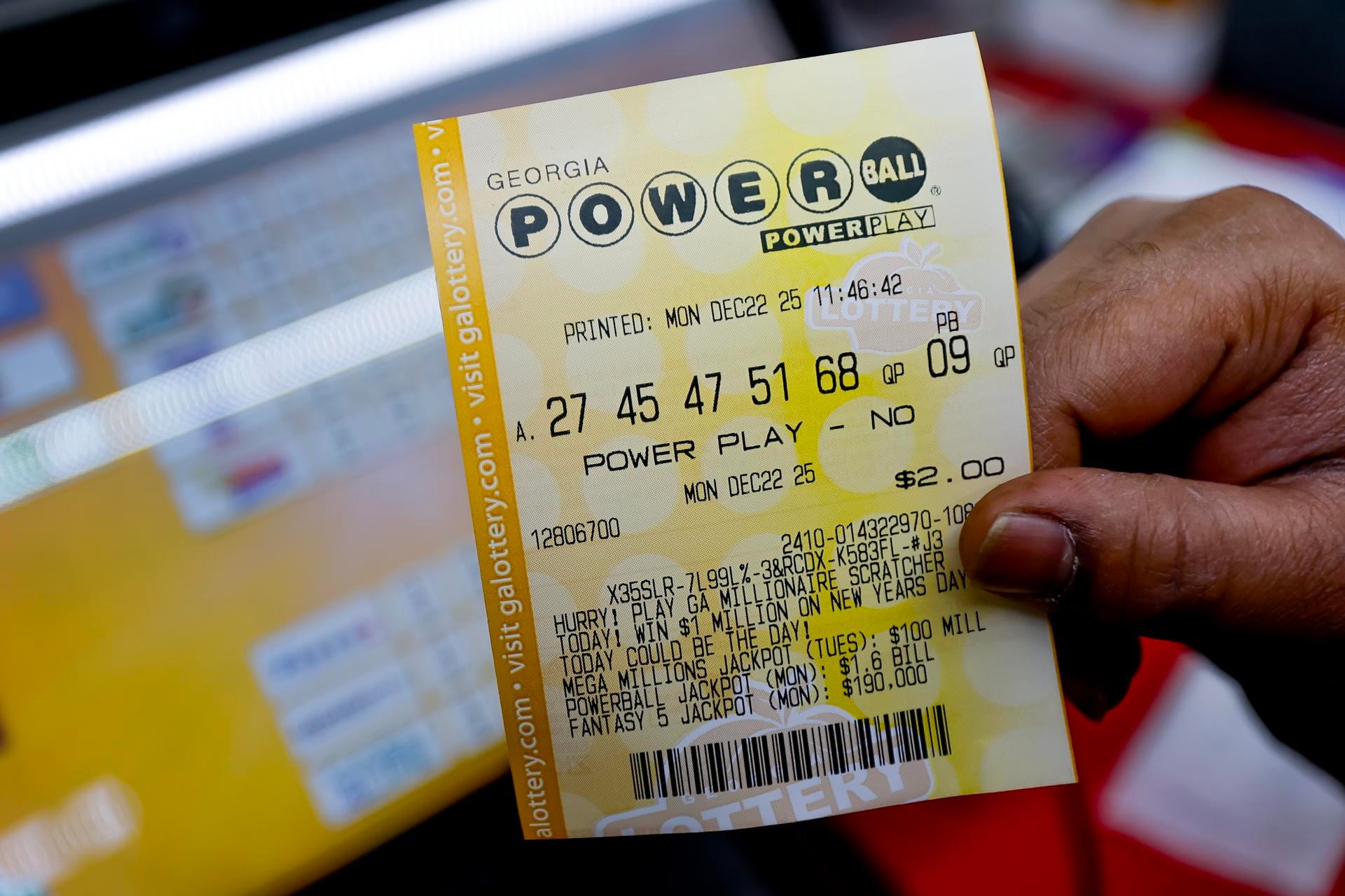 Jugador gana 1,800 millones de dólares en la lotería de Powerball en Estados Unidos