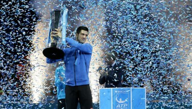 Djokovic vence a Federer y logra su cuarto Másters consecutivo