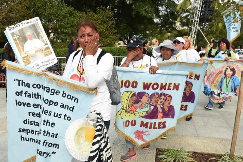 Papa Francisco llega a un Estado Unidos polarizado y dividido