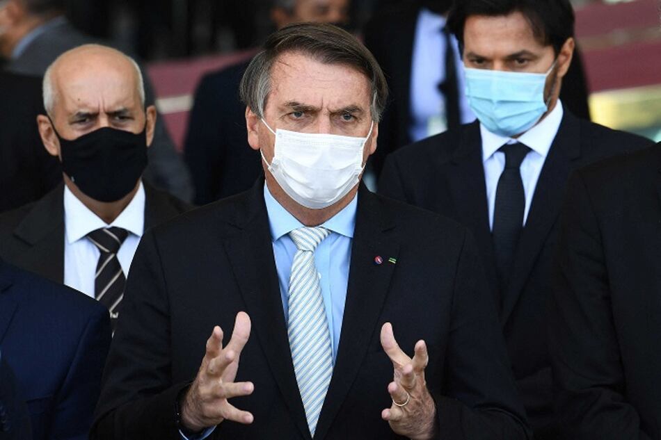 Bolsonaro crea un comité de crisis contra el coronavirus en Brasil