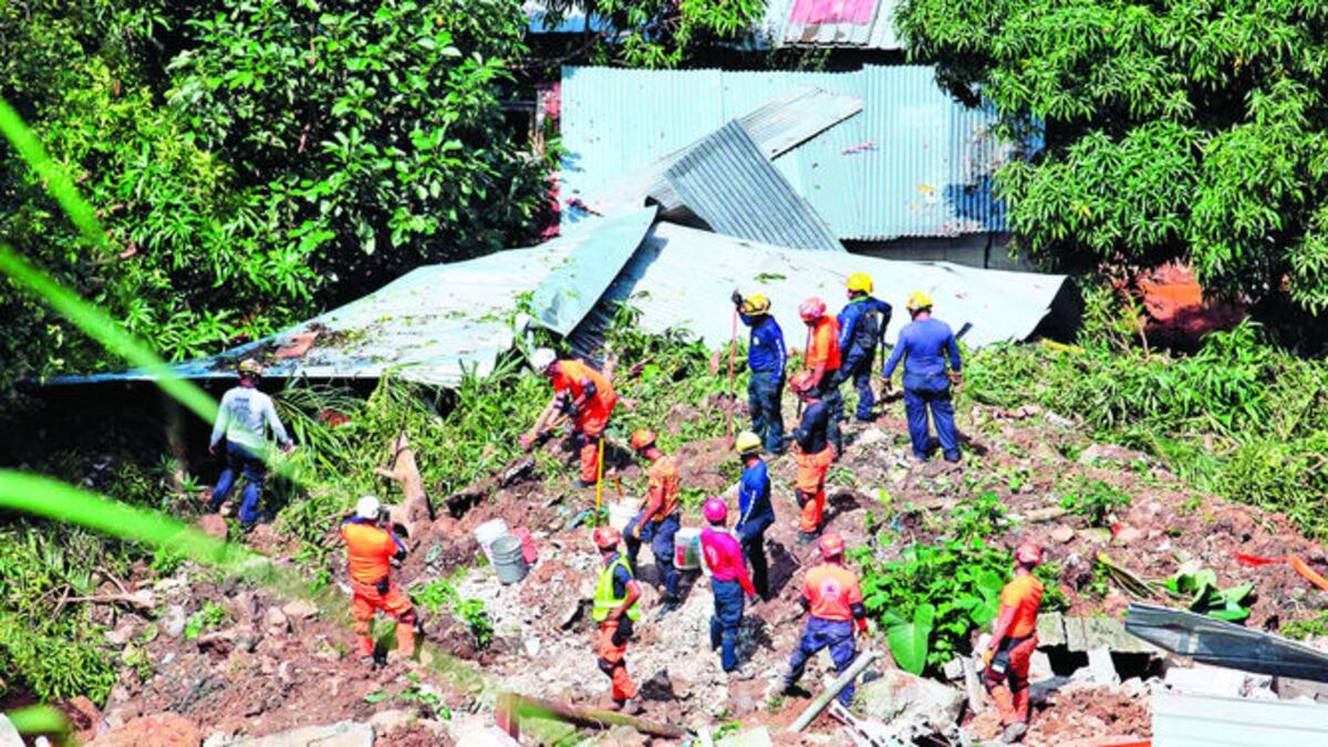 Personal de rescate del Cuerpo de Bomberos de Panamá y del Sistema Nacional de Protección Civil buscaba ayer a un hombre que fue reportado como desaparecido en Villa Mi