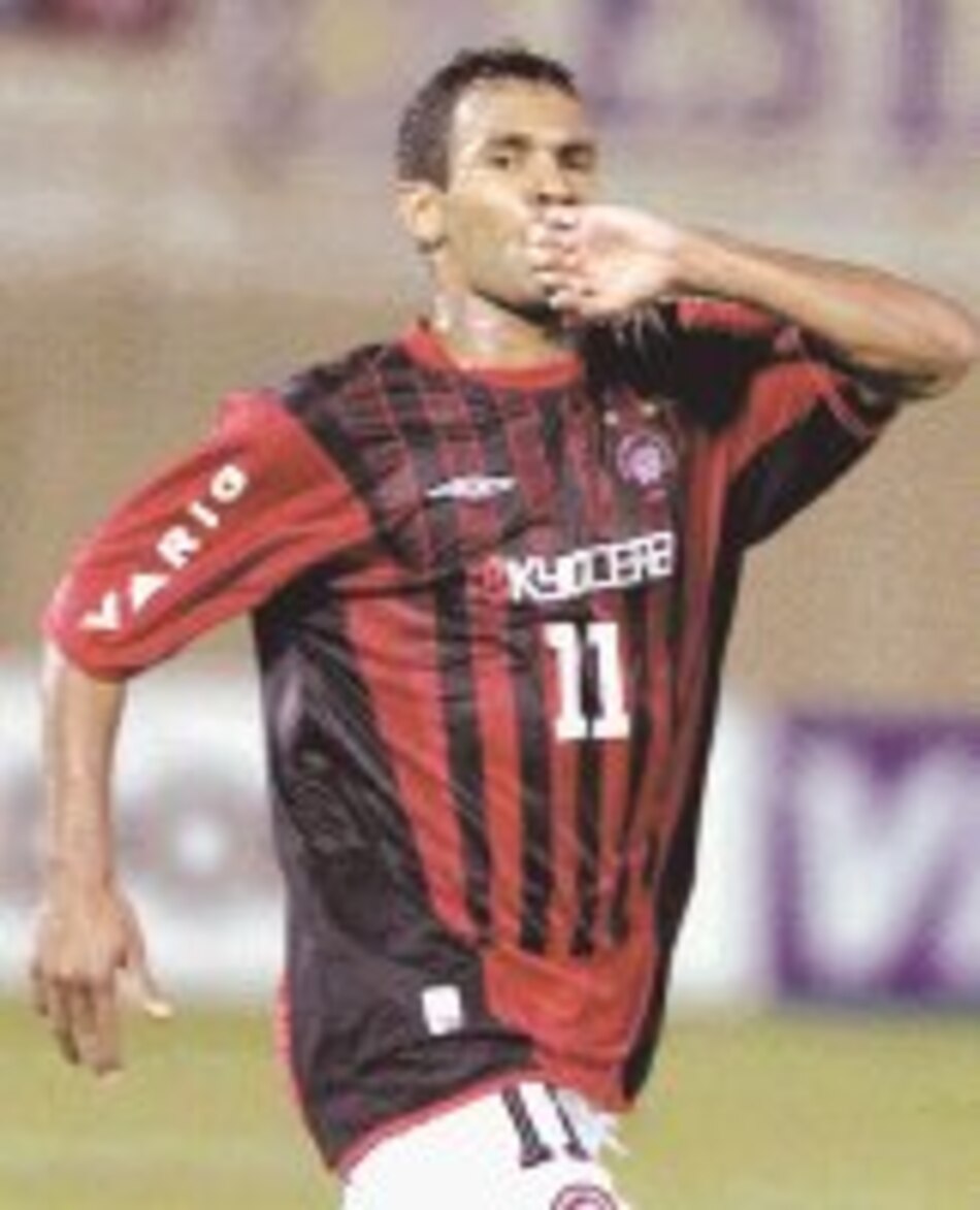 Paranaense e Independiente Medellín se juegan su pase