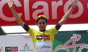 Colombiano Tamayo gana etapa; español Sevilla sigue de líder