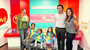 C&WP inaugura central de telecomunicaciones infantil