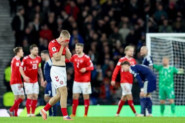 Escocia venció a Dinamarca y clasificó a su primer Mundial desde 1998