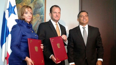 Humbert asume la Contraloría