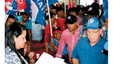 Se inicia desfile de postulaciones en el opositor PRD