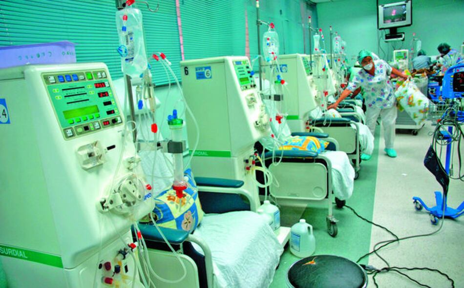 Buscan alternativas para pacientes renales del Hospital Santo Tomás