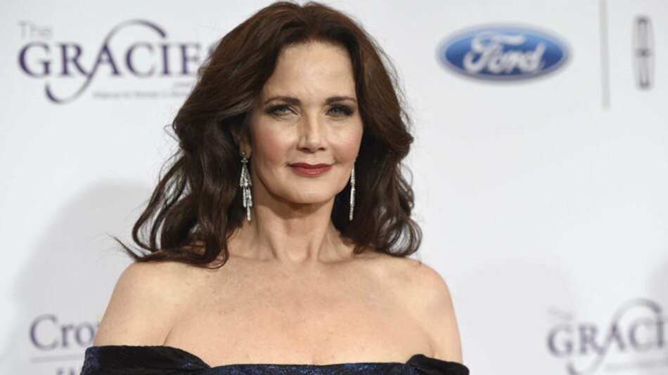 Lynda Carter hará de presidenta en serie Supergirl