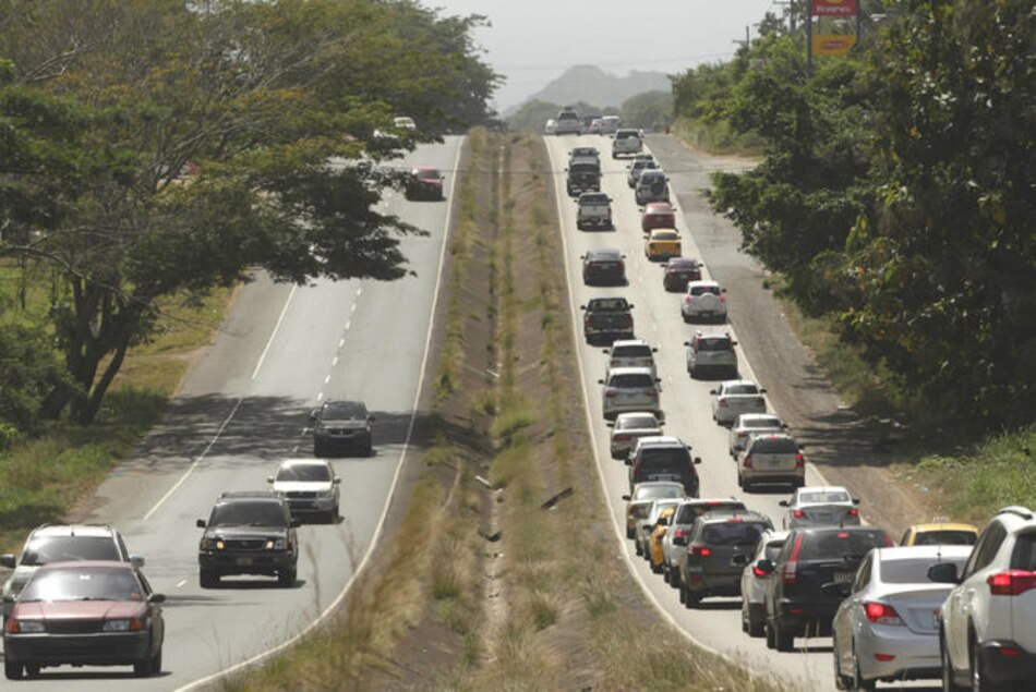 Gobierno licita reparación de vía Interamericana entre La Chorrera y San Carlos