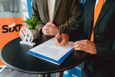 Domingo Alonso entrega a SIXT Panamá su primera flota mediante arrendamiento operativo