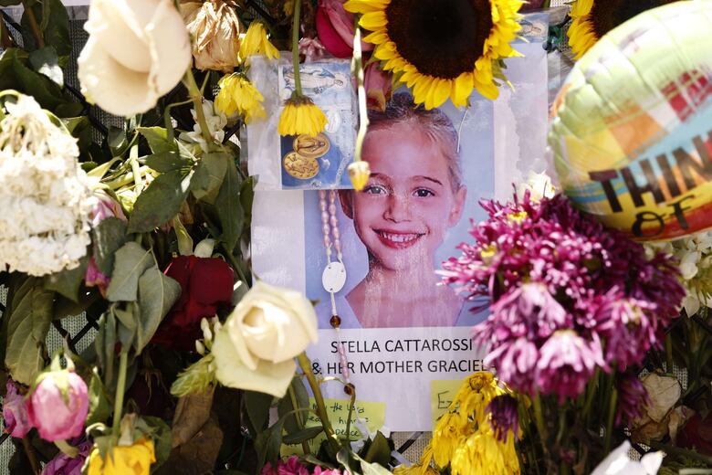 Suben a 22 los muertos confirmados en derrumbe en Miami