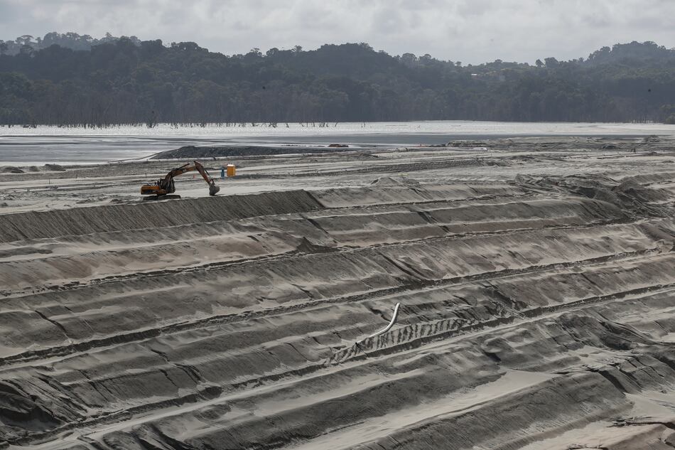 First Quantum analiza venta de mina en España y emisión de nuevas acciones para compensar cierre de Cobre Panamá