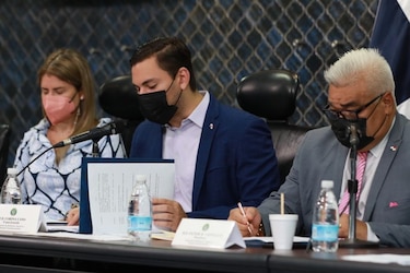 Aprueban en primer debate proyecto que reconfigura los circuitos electorales