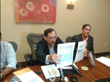 Panameñistas denuncian supuestos vínculos de cuentas de David Murcia y CD