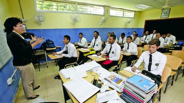 Pugna por celular en clase