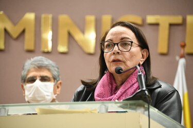 Bolivia espera llegar a 100,000 casos de Covid-19 en julio y refuerza sistema sanitario