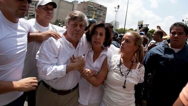 Gobierno español da la nacionalidad a los padres de Leopoldo López