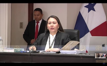 ‘No tengo relación alguna con dinero ilícito’, clama Martinelli; Marquínez es aplaudida en redes