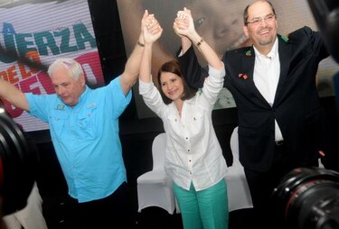 Demandan candidatura de Marta de Martinelli
