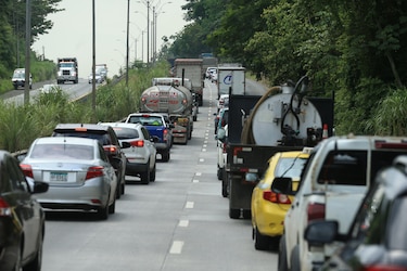 Titular del MOP confirma cobro de peaje en carriles rápidos de la vía Centenario y autopista Panamá Oeste