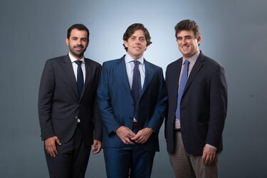 AV Securities: Generar confianza y crecimiento a través de relaciones estrechas y oportunidades financieras