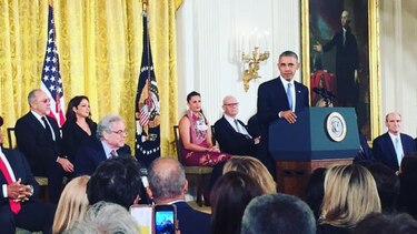 Gloria y Emilio Estefan recibieron la Medalla de la Libertad