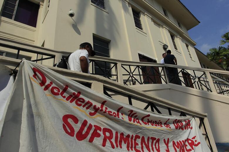 El martes se reanuda la audiencia por el caso del envenenamiento masivo con dietilenglicol