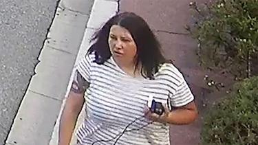 Una mujer ‘disfrazada de hombre’ con un tatuaje de serpiente: la sospechosa del atentado con bomba contra un millonario ucraniano en Mónaco