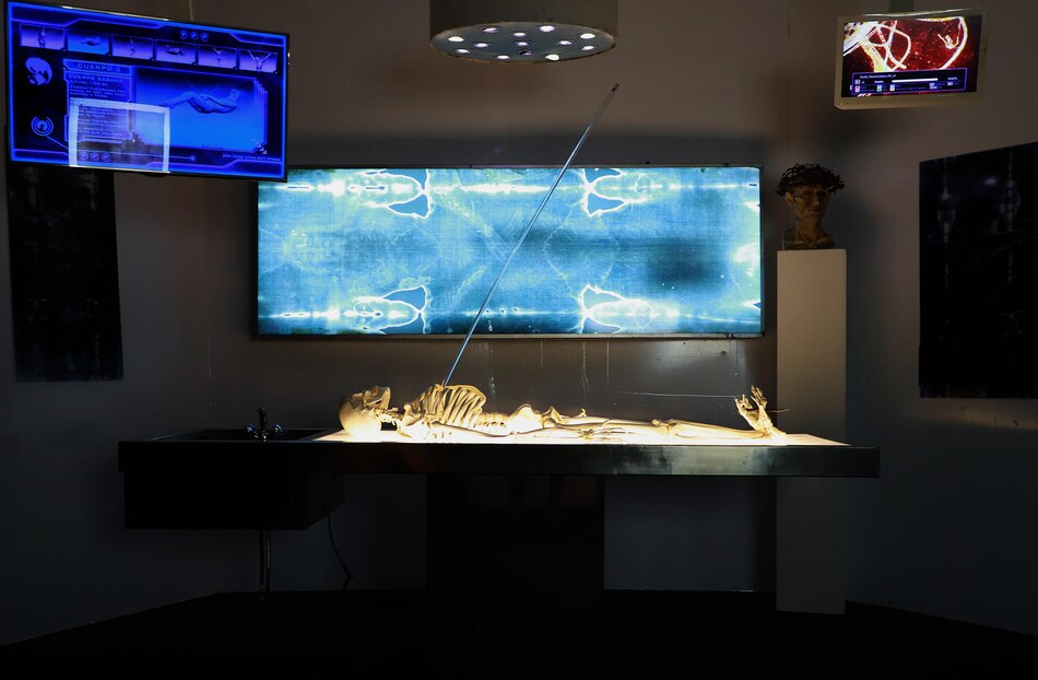 Muestra historiográfica de Jesucristo exhibe una réplica de la Sábana Santa en México