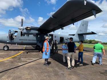 Equipo médico parte en vuelo humanitario a buscar a tres panameños varados en Nicaragua