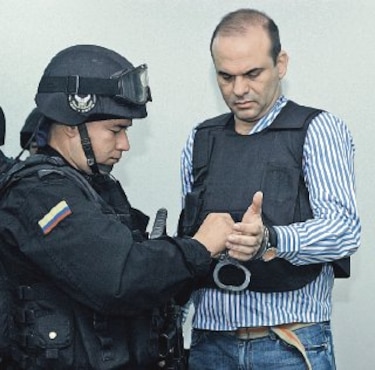 Colombia pide a Estados Unidos extradición de exjefe paramilitar Salvatore Mancuso