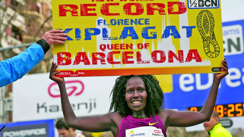 Florence Kiplagat bate de nuevo su propio récord