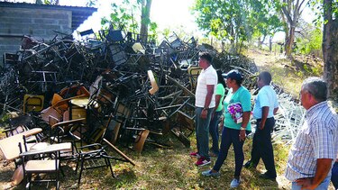 Paralizan IPT de Tonosí por falta de director