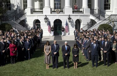 Tiroteo en Las Vegas: Trump encabezó minuto de silencio en la Casa Blanca