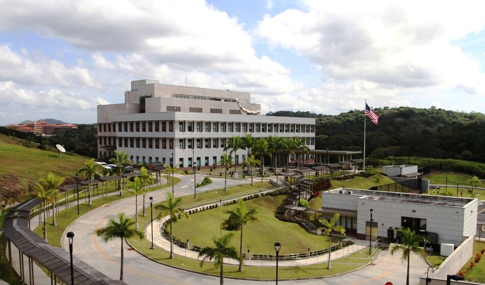 Adelantan fechas para entrevistas de visa de turismo en la Embajada de Estados Unidos