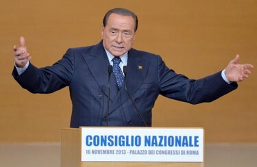 Berlusconi revive Forza Italia, pero sufre la escisión de su delfín, Alfano