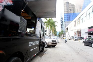 Negocios al margen de la ley