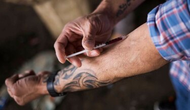Consumo de opioides arrasa con la fuerza laboral de Estados Unidos