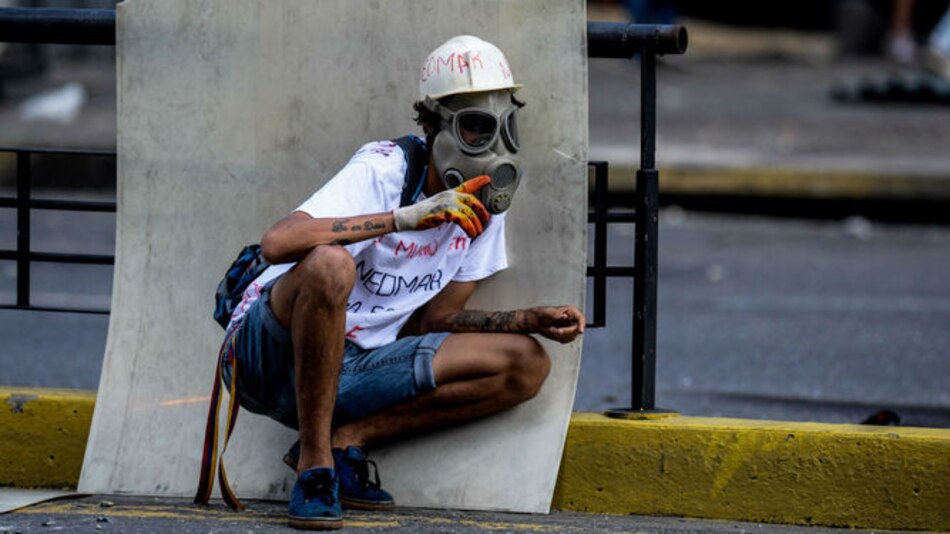 Maduro pide al Papa evitar que oposición utilice niños en protestas 'violentas'