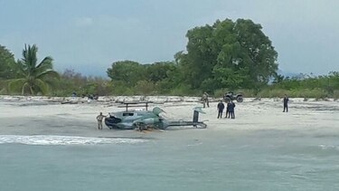 Helicóptero del Senan amarizó en Punta Chame, tras chocar con una bandada de aves
