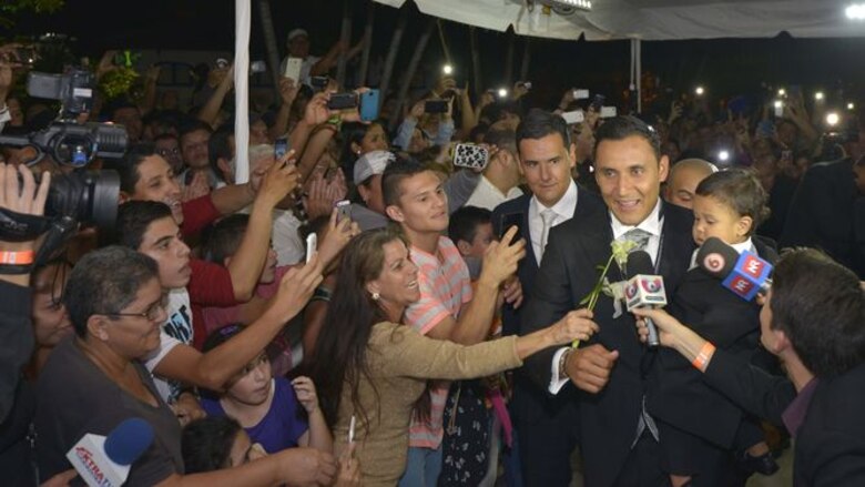 Multitudinaria boda de Keylor Navas y Andrea Salas en Costa Rica