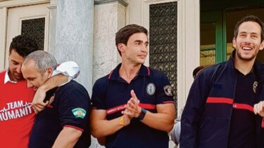 Grecia absuelve a rescatistas acusados de tráfico humano